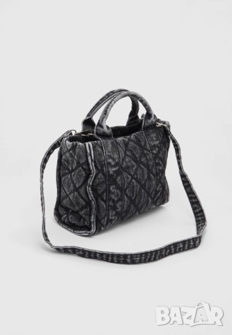 Дамска ватирана чанта от деним Stradivarius, 25x24x12 см, Черна