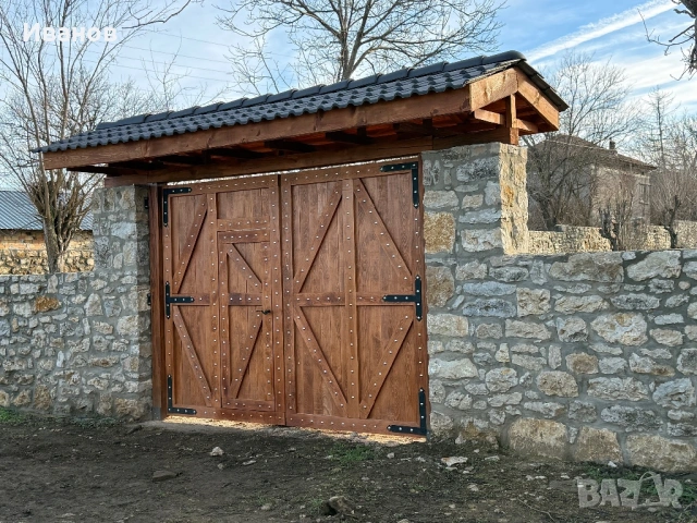 Дървени Портали, Навеси