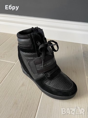 Маратонки на платформа - Armani Jeans, снимка 3 - Дамски ежедневни обувки - 34624400