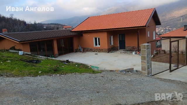 Продавам къща в с.Зверино