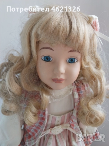 Винтидж порцеланова кукла като ново, ръчна изработка колекционерска