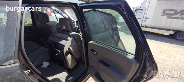 Renault Scenic 1.5DCI - 101к.с.  на части, снимка 11 - Автомобили и джипове - 42016931