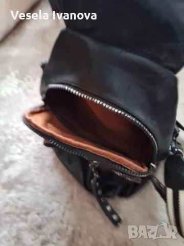 Дамска  раница, снимка 4 - Раници - 49463246