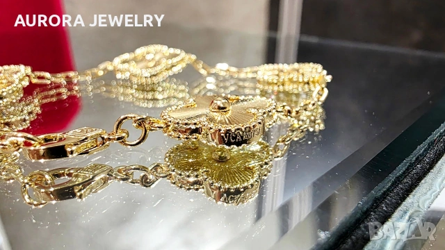 Van Cleef & Arpels VCA Gold Clear and Diamond 5 Motifs Vintage Alhambra Дамска Гривна, снимка 10 - Гривни - 53405562