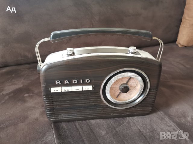 Радио, снимка 1 - Радиокасетофони, транзистори - 40156791