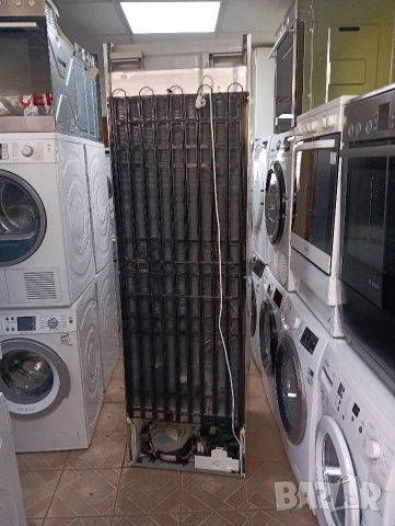 Иноксов комбиниран хладилник с фризер Liebherr Made in Germany с две години гаранция!, снимка 11 - Хладилници - 53867993