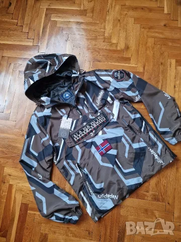 Страхотна мъжка ветровка яке NAPAPIJRI размер S M L XL 2XL , снимка 10 - Якета - 55804810