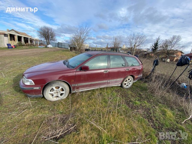 volvo v40 2.0i комби на части волво в40 2.0 бензин
