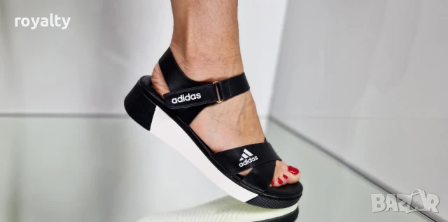 Adidas дамски сандали , снимка 2 - Сандали - 51241335