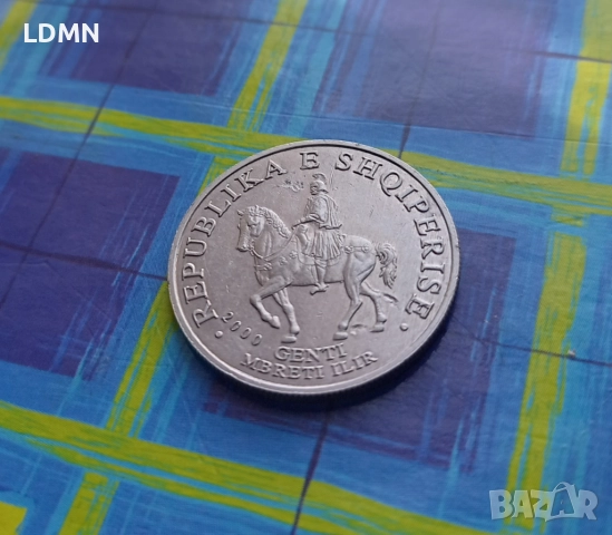 50 Леке 2000 Албания, снимка 2 - Нумизматика и бонистика - 52153708