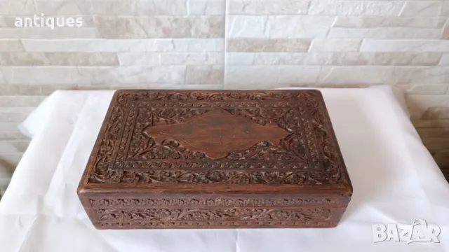 Стара дървена кутия за бижута - дърворезба 