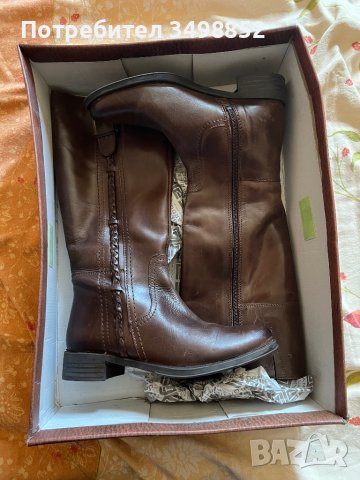 Продавам дамски ботуши 