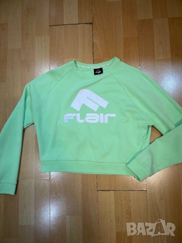 Спортен екип Flair , снимка 2 - Спортни екипи - 44276376