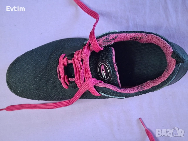 Дамски Работни обувки (тип маратонки) Номер 38/US-6,5.Cofra Atena ESD S3S FO SR , снимка 4 - Дамски ежедневни обувки - 53854195