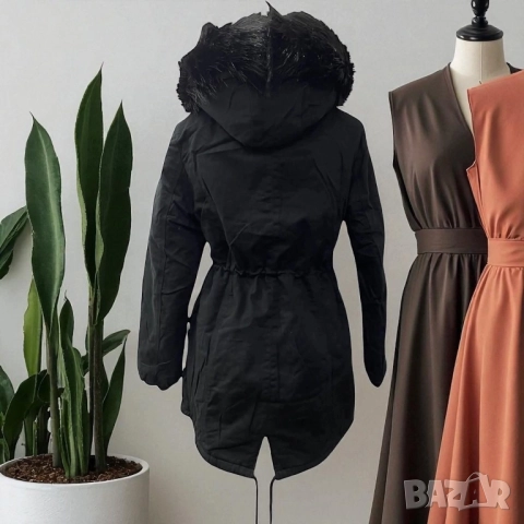 Дамска парка , снимка 2 - Палта, манта - 52207133