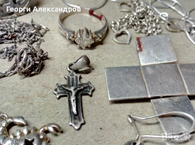 КОЛЕДНА РАЗПРОДАЖБА - Лот СРЕБЪРНИ БИЖУТА 83гр СРЕБРО 925 Пръстен Кръст Обеци Колие Гривна Медальон, снимка 12 - Бижутерийни комплекти - 51692522