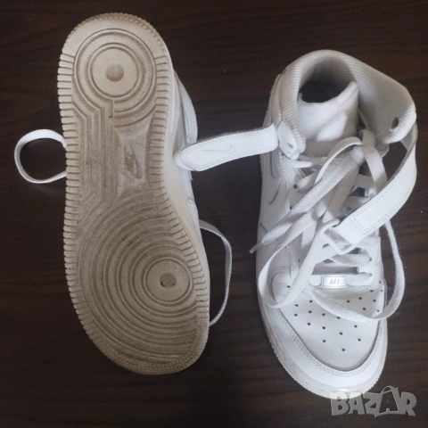 Маратонки дамски - Nike Air, номер 36, 23 см, бели, снимка 2 - Маратонки - 53829288