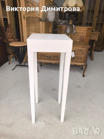 Поставка за торта, за представяне на продукт