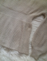 ИЗКЛЮЧИТЕЛНО КРАСИВА пухкава и мека блуза в бежово еластично плетиво с остро деколте , снимка 3