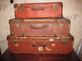 Три стари куфара, за декорация или декупаж. Цена 15 лева, за брой, ако се купят трите заедно - 36 ле, снимка 1