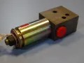 хидравличен разпределител SMITHS INDUSTRIES 100770 Reliet valve 34-172Bar, снимка 3