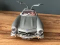 Модел на Mercedes 300Sl 1:18, снимка 3