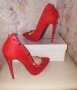 Червени обувки Valentino реплика, снимка 1 - Дамски обувки на ток - 41485317