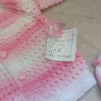 Плетен бебешки костюм в розово и бяло , снимка 6 - Комплекти за бебе - 41456027