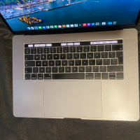 15" 6-core i7 MacBook Pro А1990 Touch/Mid-2018/-i7/16GB RAM/512GB SSD, снимка 2 - Лаптопи за работа - 44781301
