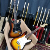 Fender American Stratocaster китара Фендер, снимка 2 - Китари - 22236409