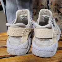  Nike Huarache бели маратонки- 42,5 номер, снимка 11 - Маратонки - 44839900