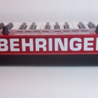 Behringer U-Control UMX490 USB MIDI Controller