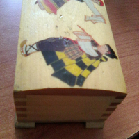 Българска дървена кутия за бижута сувенир 1, снимка 4 - Антикварни и старинни предмети - 36347969