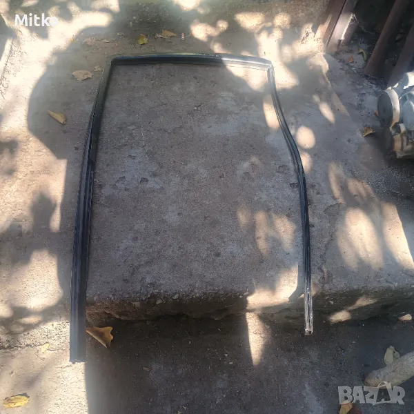 Уплътнение Стъкло Задна Дясна Врата За Хонда ЦР-В 2006г / Honda CR-V 2006y, снимка 1