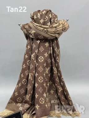 Голям марков шал LV, снимка 1