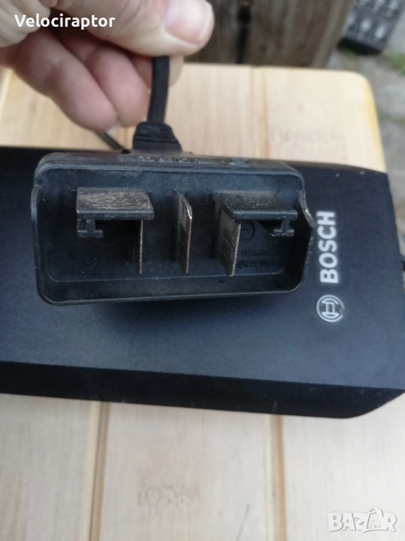 Зарядно BOSCH Classic за велосипед 36V  4A, снимка 1