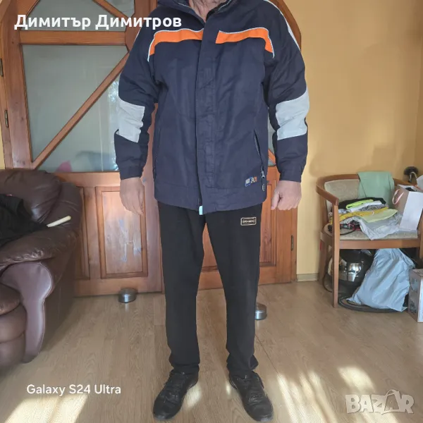 Яке ново против вятър и дъжд много дебело размер 50 L-XL 52 -30лв, снимка 1