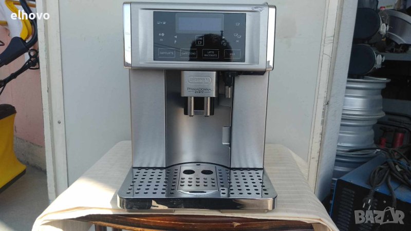 Кафеавтомат Delonghi PrimaDonna avant ESAM6700, снимка 1