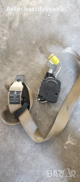 Преден десен колан VW touran - 1T1 857 706 A, снимка 1