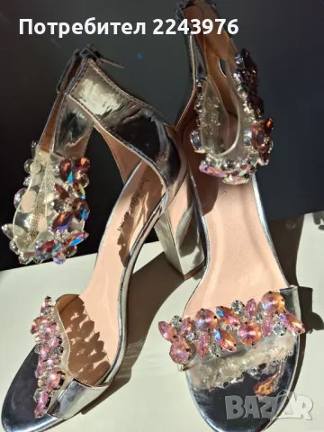 Сребристи сандали с цветни камъни, снимка 5 - Сандали - 50122505
