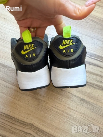 Оригинални юношески маратонки NIKE Air Max 90 Toggle! 34,5 н, снимка 9 - Детски маратонки - 52179924