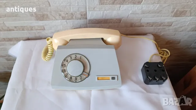 Стар телефон със шайба - военен - П-170 - 1977г., снимка 2 - Антикварни и старинни предмети - 48792837