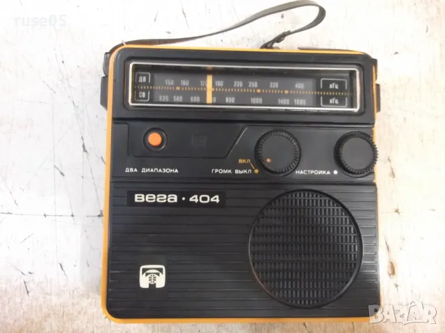 Радио транзистор "Вега - 404" съветски работещ, снимка 2 - Радиокасетофони, транзистори - 50393322