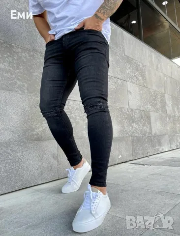 Мъжки черни дънки Slim fit с накъсани колена - 31,32,34,36,38