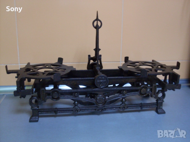 Стар кантар с тасове., снимка 2 - Антикварни и старинни предмети - 52495671