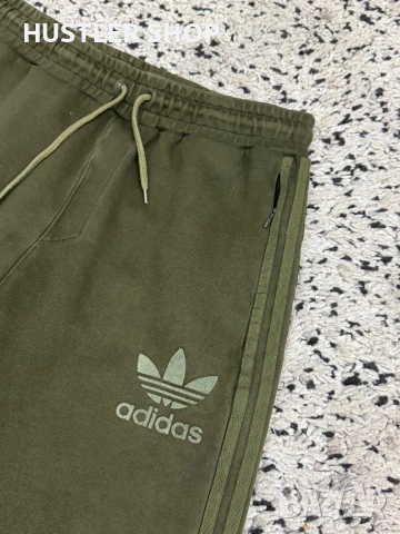 Мъжко долнище ADIDAS. Размер М, снимка 4 - Спортни дрехи, екипи - 53348435