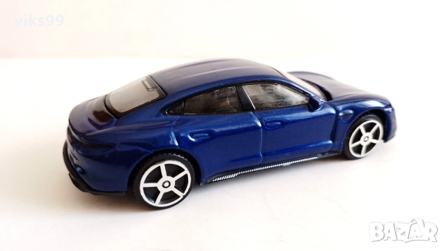 Bburago Porsche Taycan Turbo S - Мащаб 1:46 , снимка 5 - Колекции - 51501123