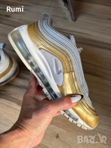 Оригинални маратонки Nike Air Max 97 Metallic Gold! 39 н, снимка 4 - Маратонки - 52188589