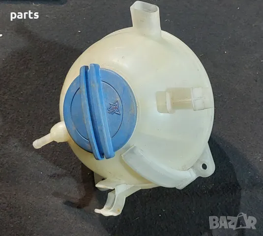 Казанче Антифриз VW Голф 5 N:2
- Ауди A3 8P
- 1K0121407, снимка 5 - Части - 48648009