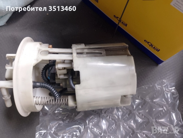 Бензинова помпа от Мазда 6(2003-2007г.) оригинална , снимка 3 - Части - 51555073